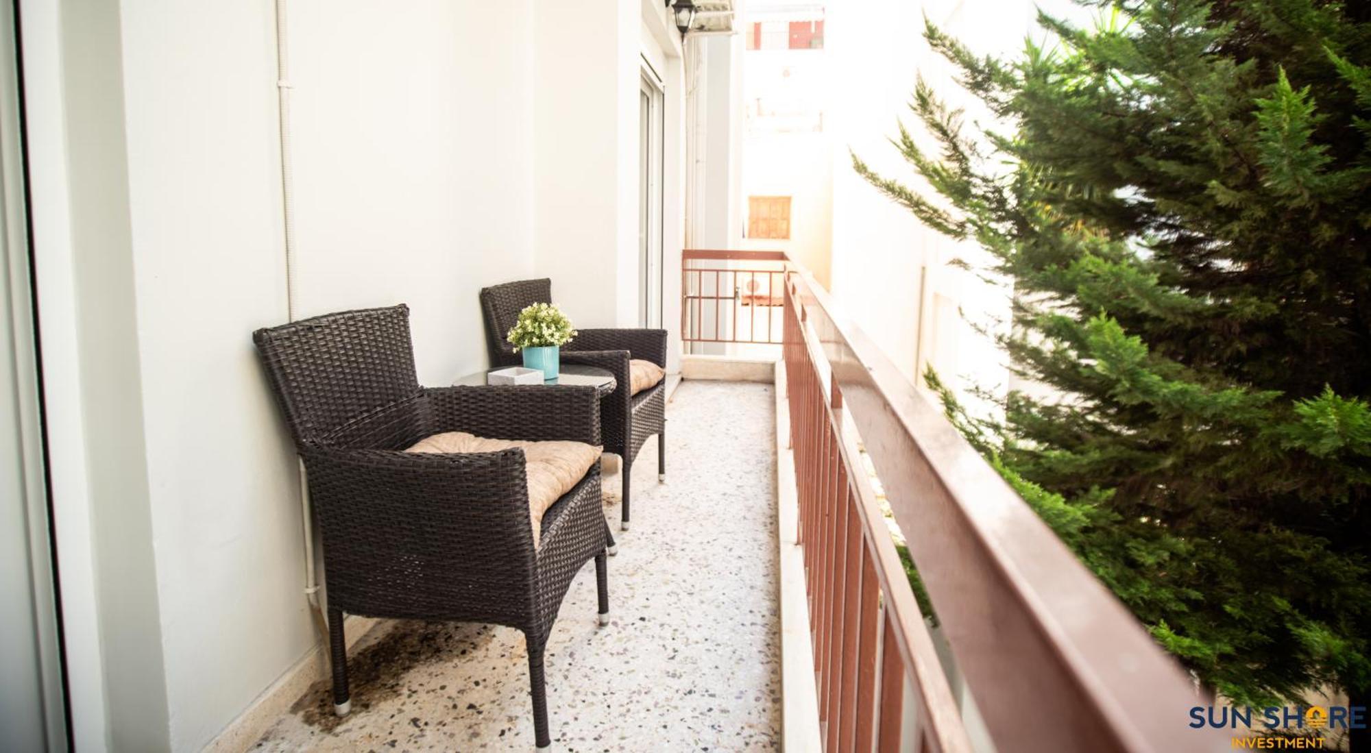 Explore Greece From City Centre Apartment Chalkís Exteriör bild